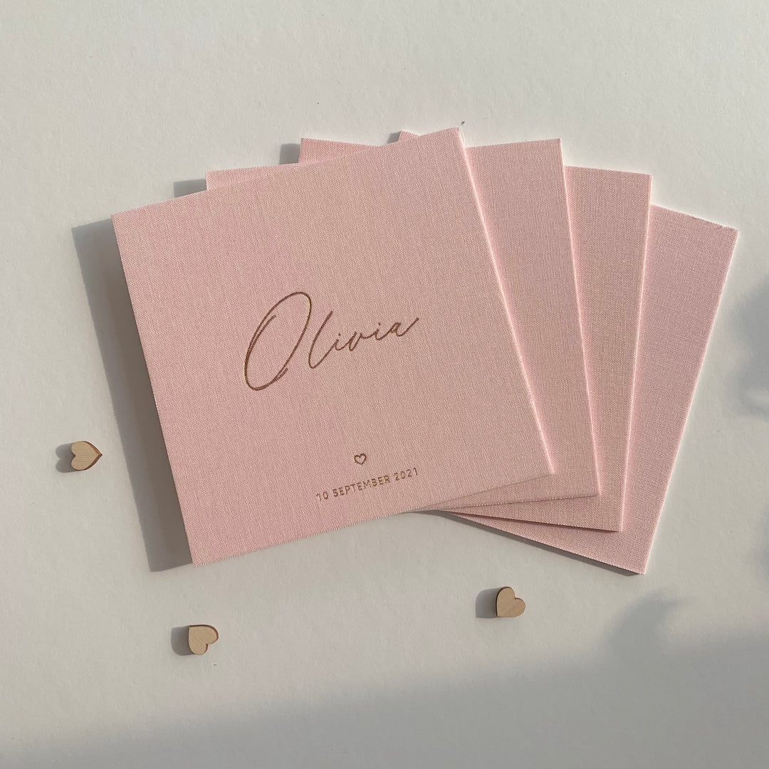 Geboortekaartje Olivia linnen